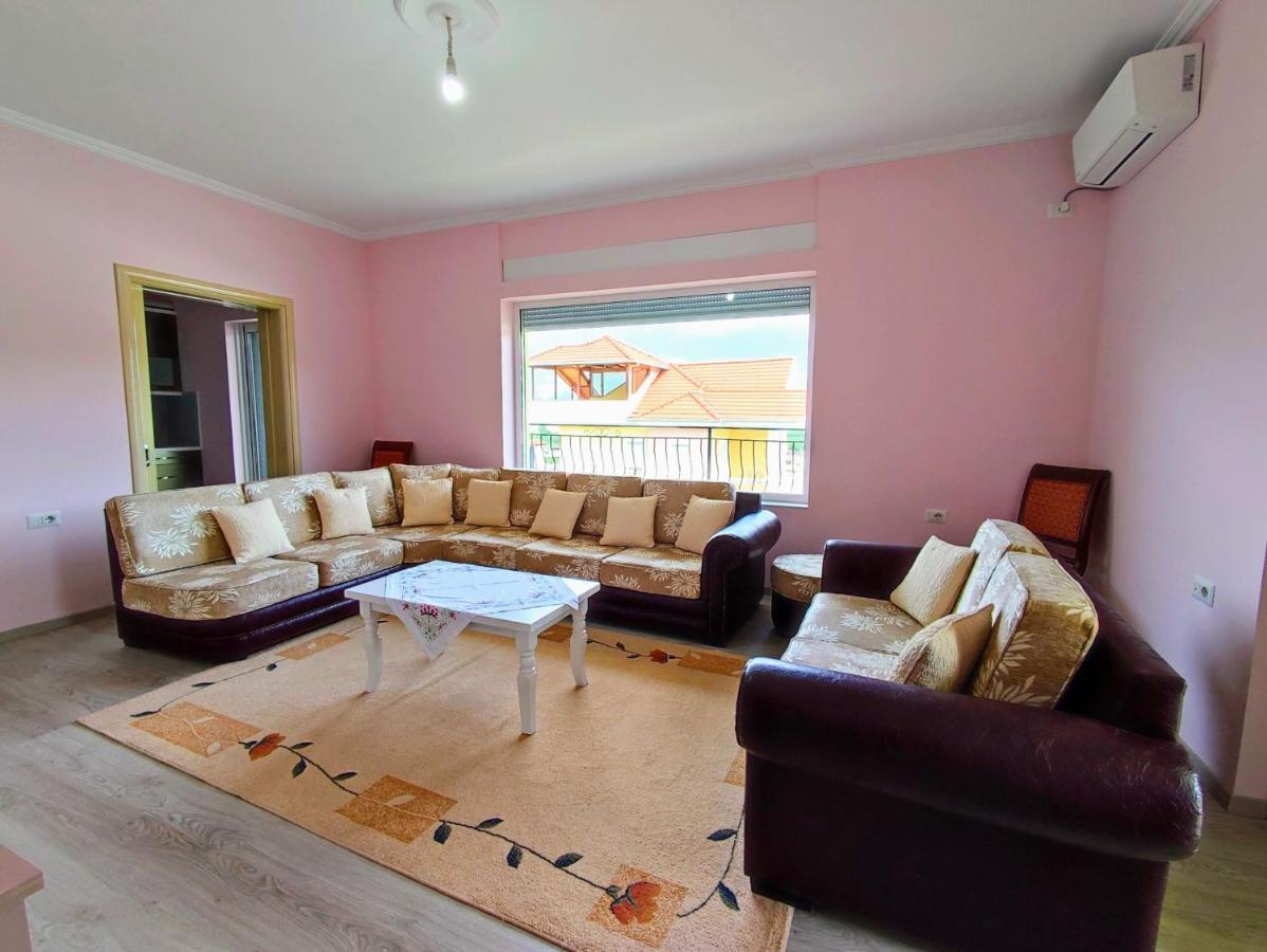 Cheerful 2 Bedroom Villa With Free Parking. Gjirokaster Luaran gambar